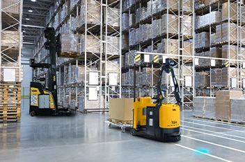 The five best warehouse applications for automated forklifts